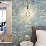 Apartment Bloom *