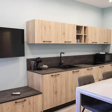 Bloom Apartment Trient